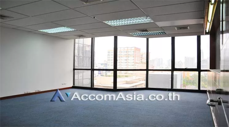 15  Office Space For Rent in Ratchadapisek ,Bangkok MRT Rama 9 at Chamnan Phenjati Business Center AA12603